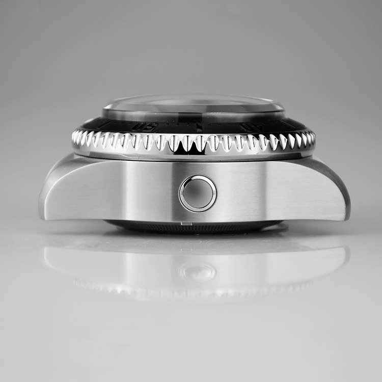 Polished Stainless Steel Watch Case with Horizontal Brushed Case Sides