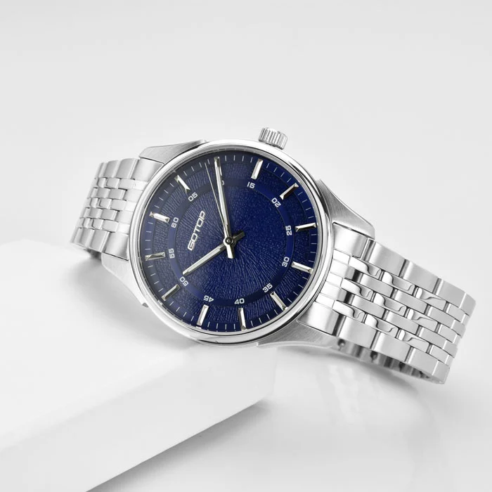 Luxurious Stainless Steel Men's Watch Sophisticated Durable and Elegant Design for Gentlemen